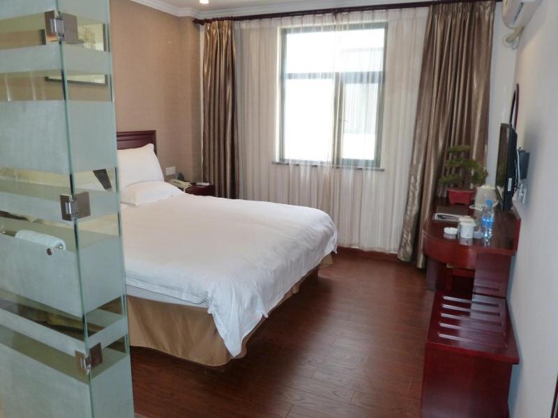 Greentree Inn Anhui Wuhu Fangte North Changjiang Road Business Hotel Esterno foto