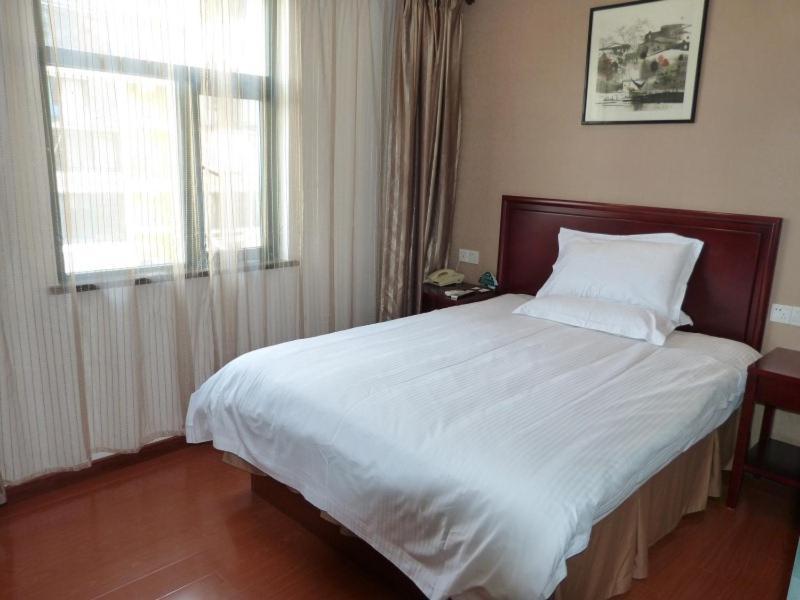 Greentree Inn Anhui Wuhu Fangte North Changjiang Road Business Hotel Esterno foto